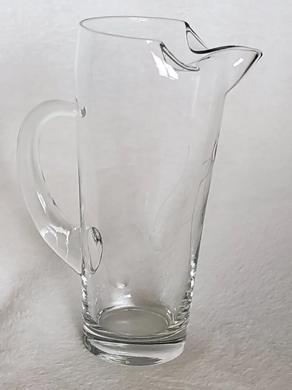 Glass 8 1/2” Clear Martini Pitcher with Etched design Vintage Like New!